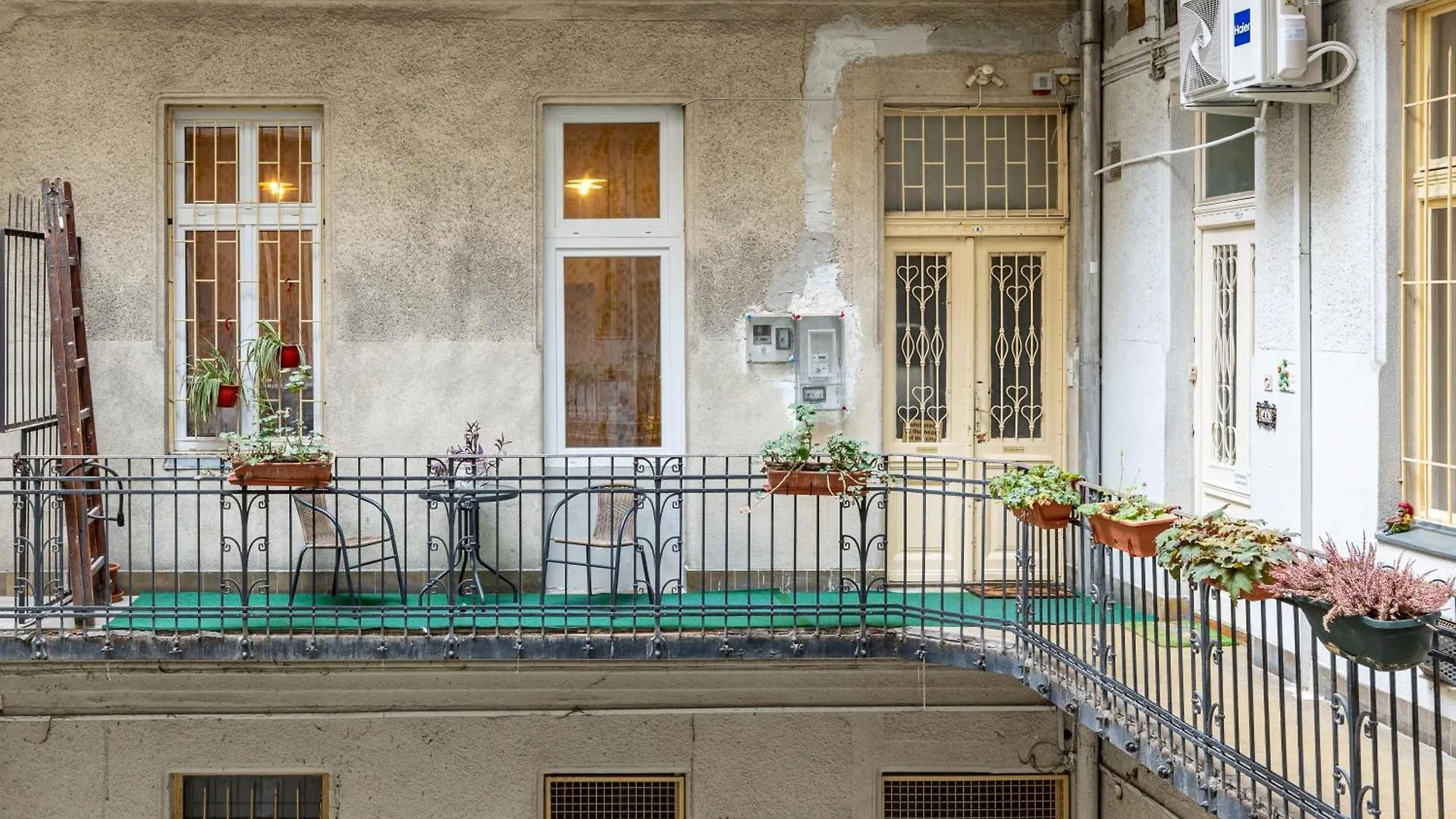 A Quiet Studio In The Heart Of The City Budapest 0*,  Hungary